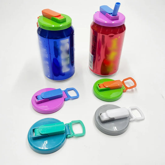 Reusable canned beverage cup lid, equipped with 2 silicone straws, leak proof snap on sealing lid, suitable for beverage beer ca